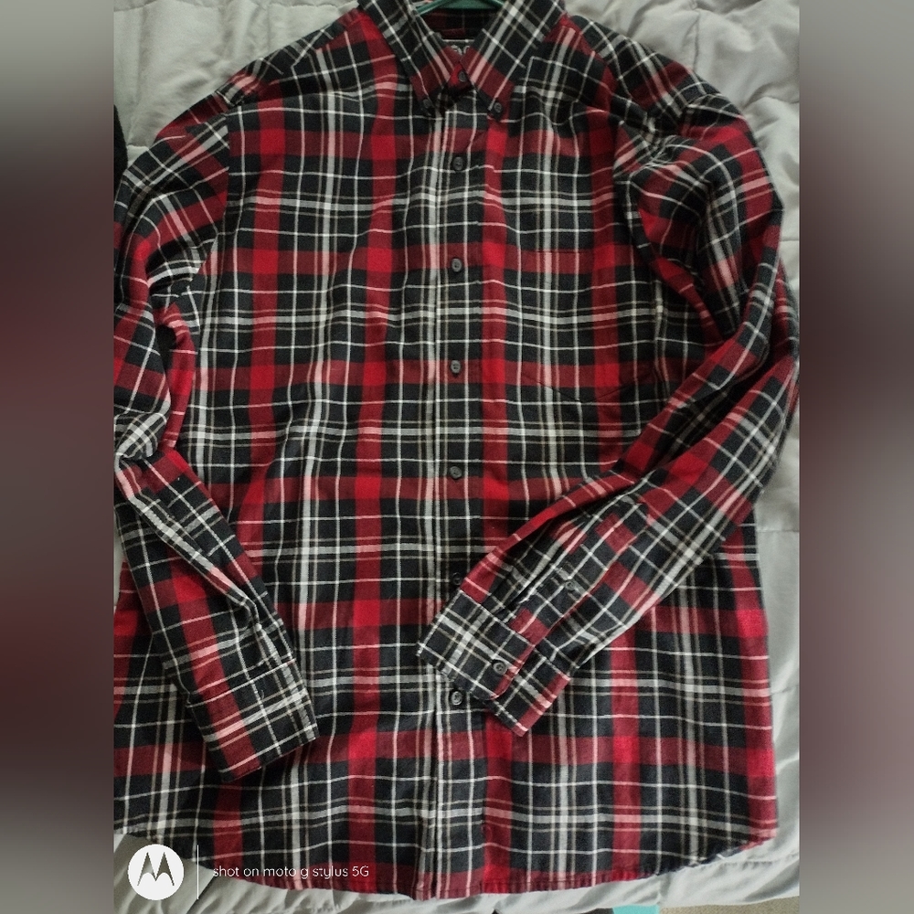 Men's Chaps long sleeve button down shirt size L